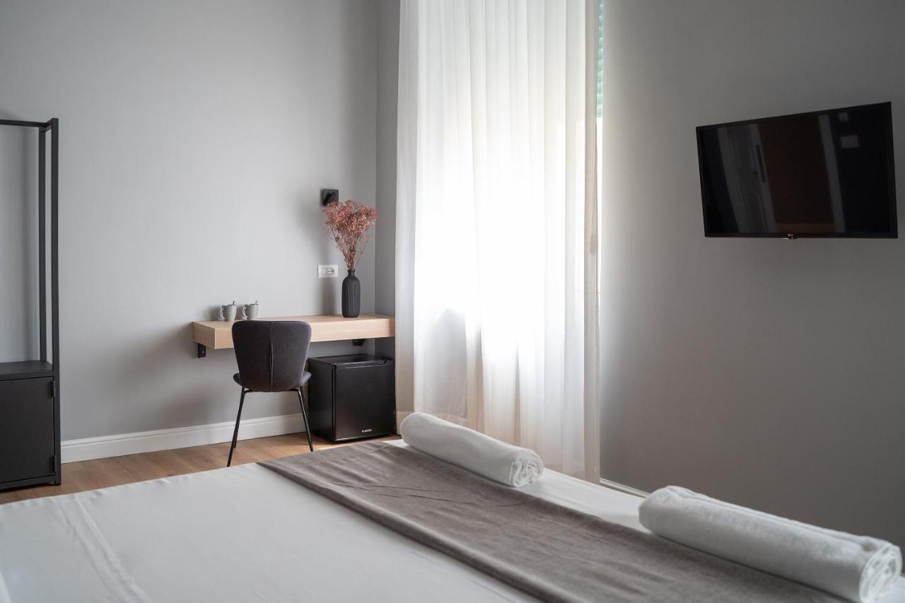 Doppel- oder Zweibettzimmer